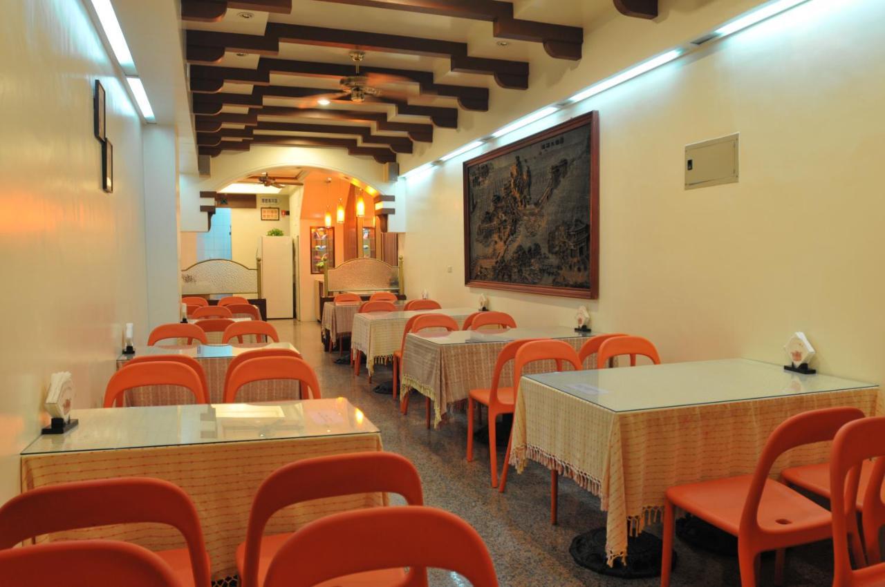 Hua Guo Hotel Keelung Esterno foto